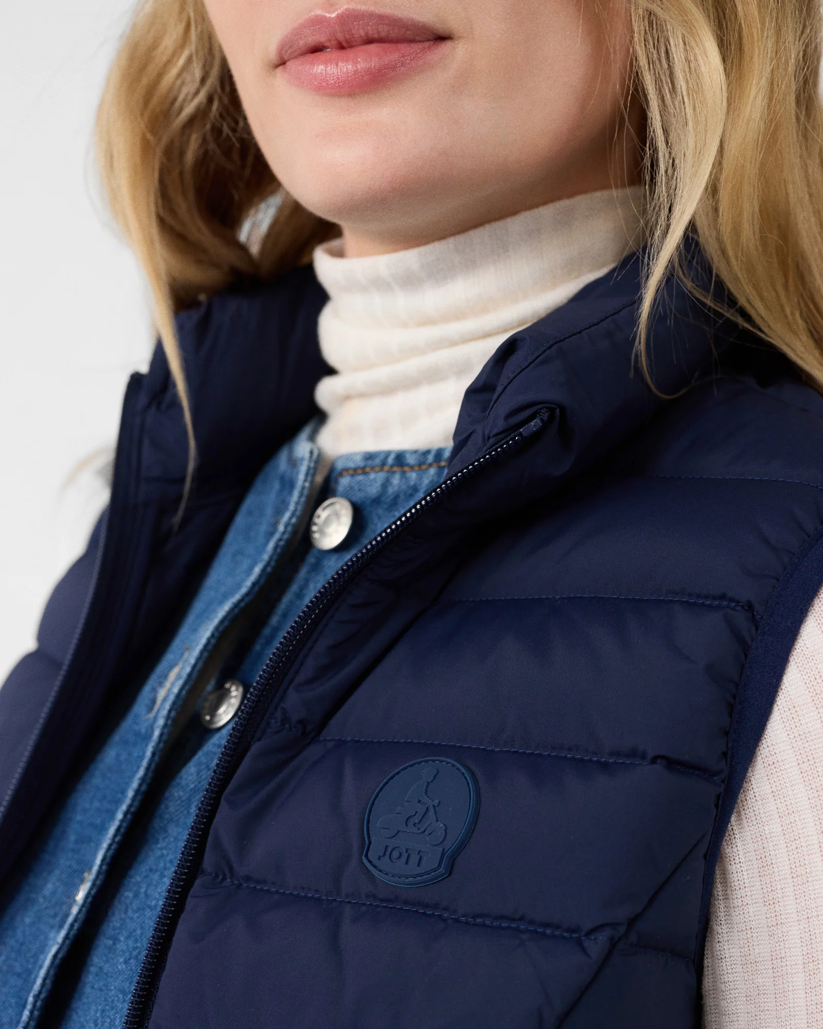 Doudoune sans manches stretch Marine Grenada - Image 5