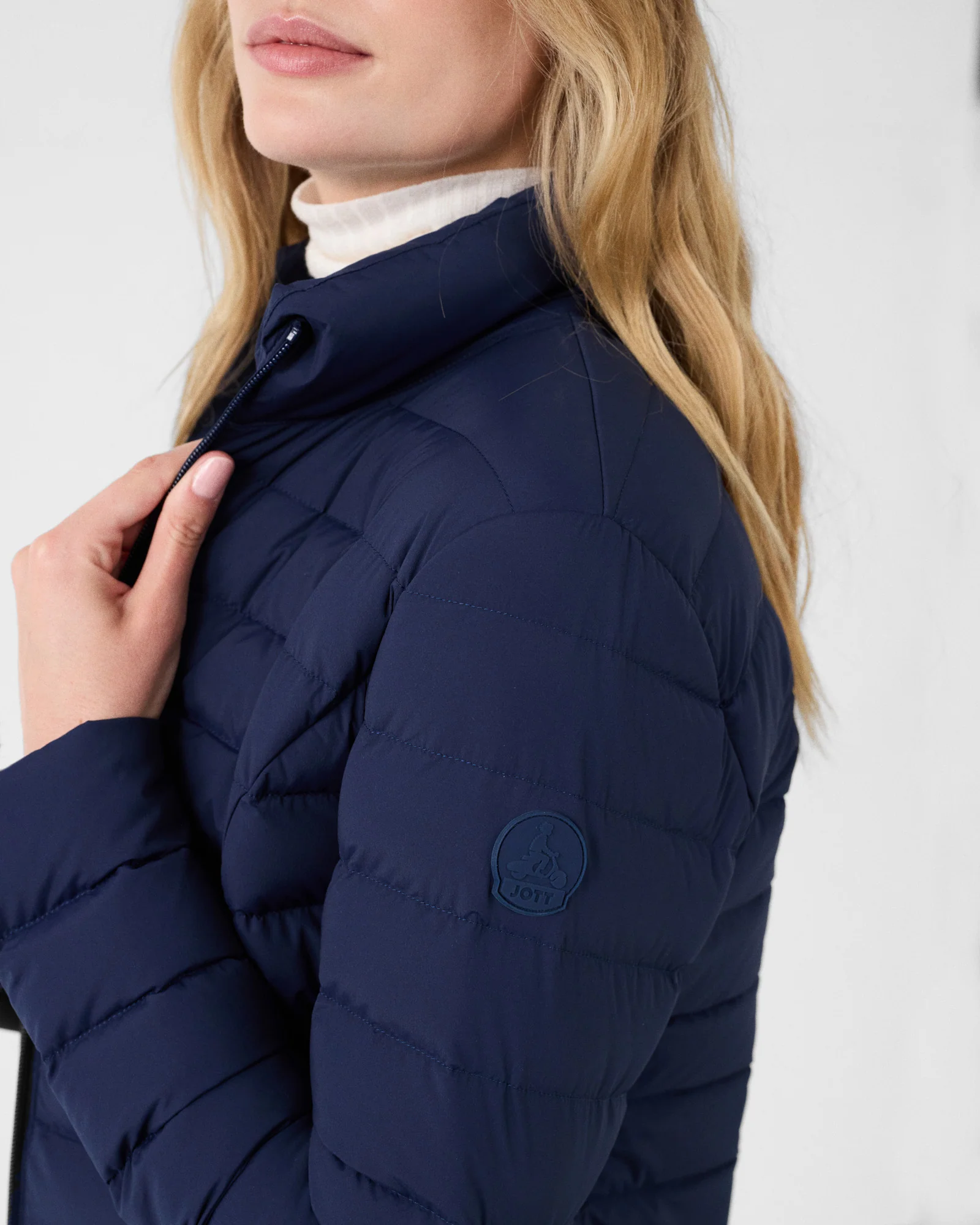 Doudoune stretch légère Marine Maia - Image 6