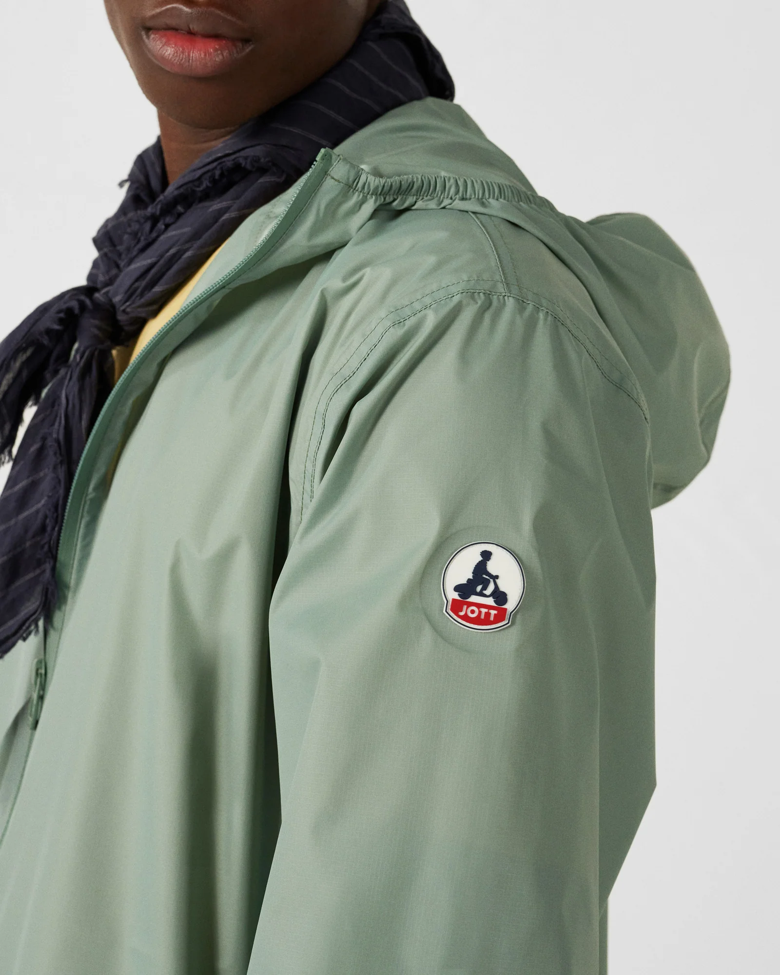 Imperméable long à capuche paquetable Vert minéral Oban - Image 3